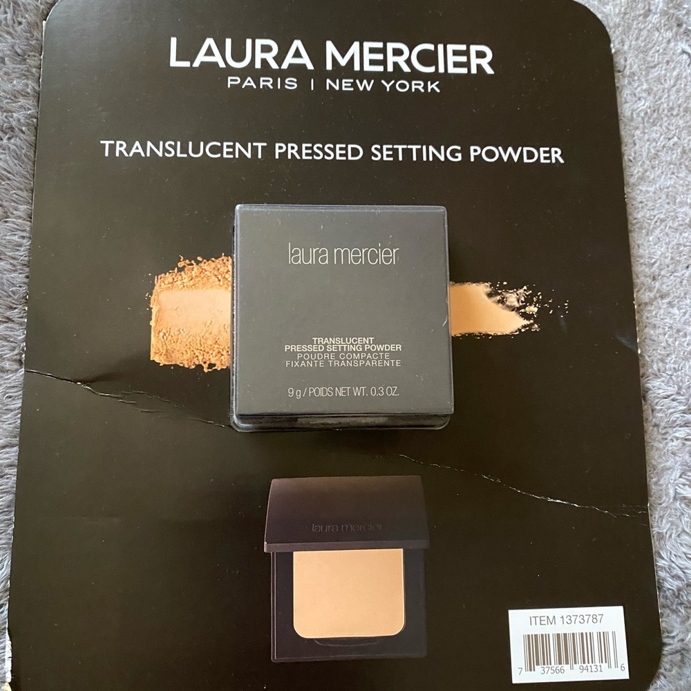 Pressed translucent powder